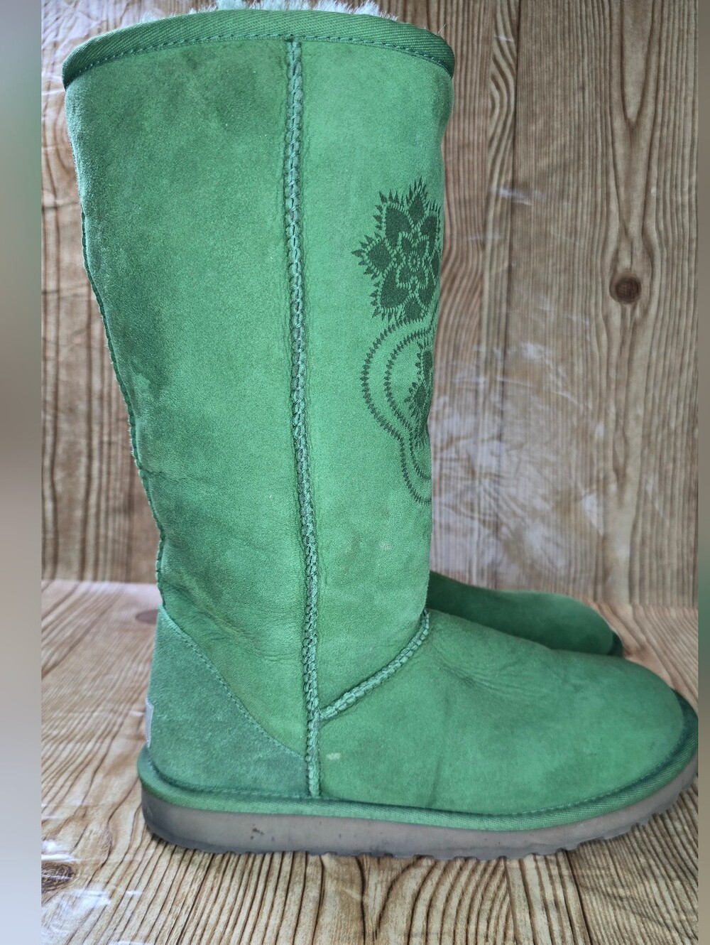 Women's UGG Green Suede Cozy Boots Size 7 - Picture 7 of 11